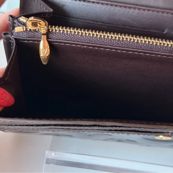 Louis Vuitton Vernis Sarah Wallet Amarante Burgundy w/Box and dust bag Full Set - Picture 13 of 16